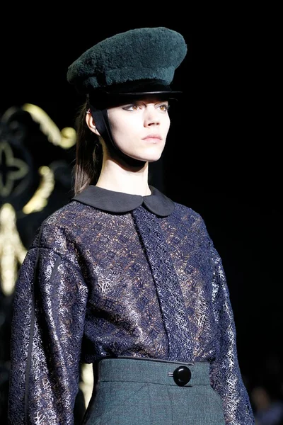 Look 61